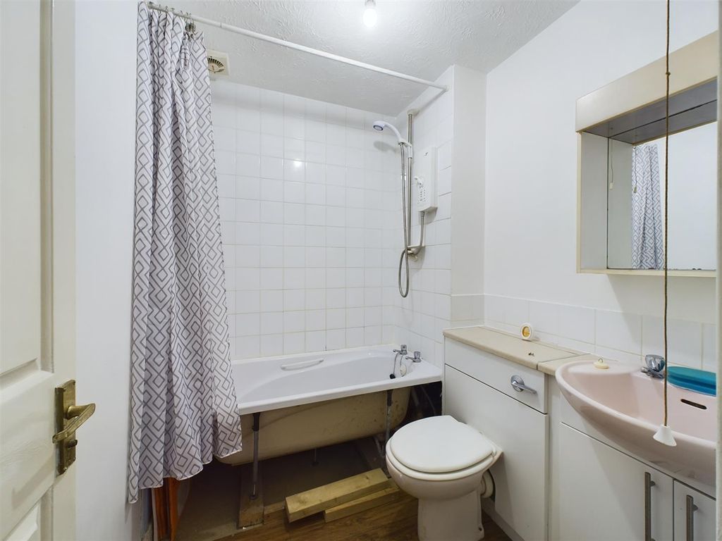 Property photo 3 of 6 Cam02202G0-Pr0280-Still002.Jpg