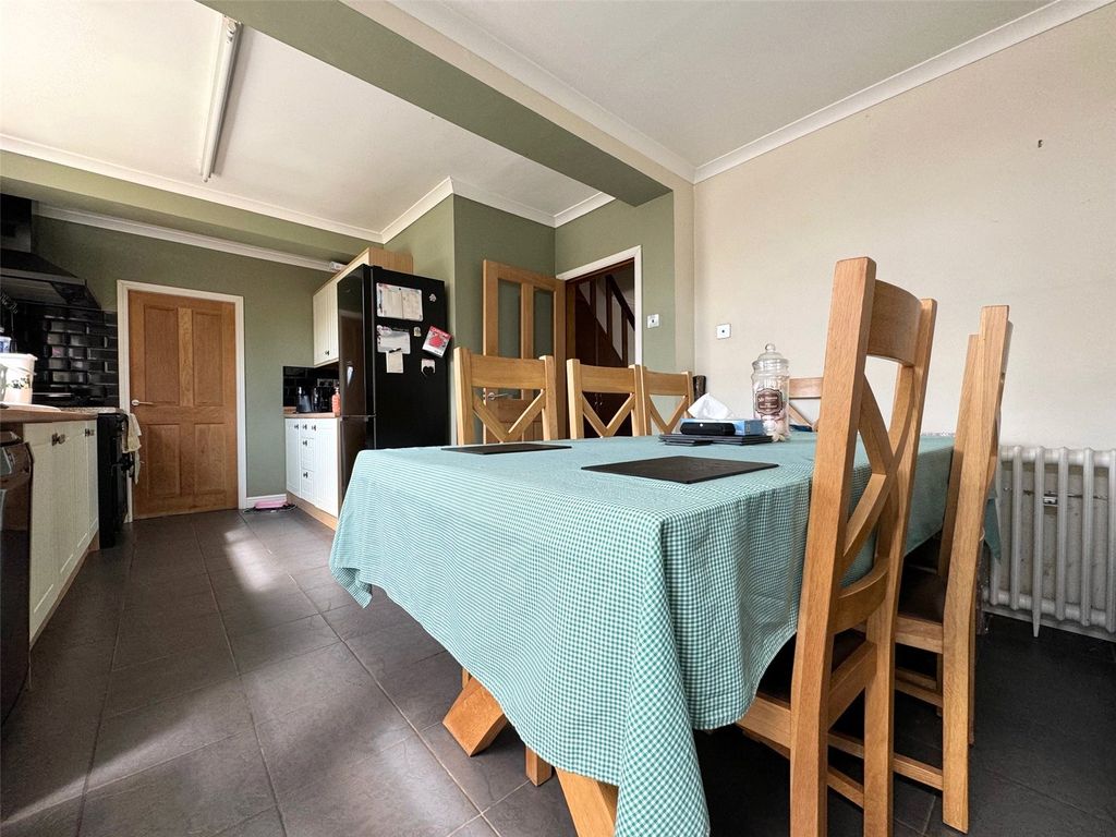 Property photo 3 of 18 Dining Kitchen