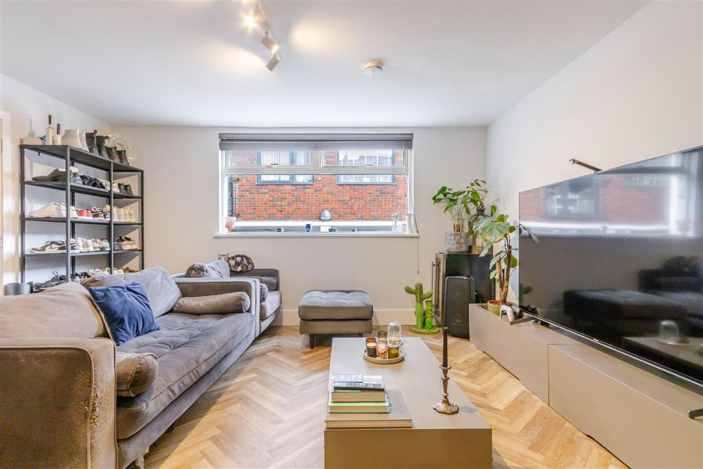 Property photo 2 of 22 Living 1.Jpg