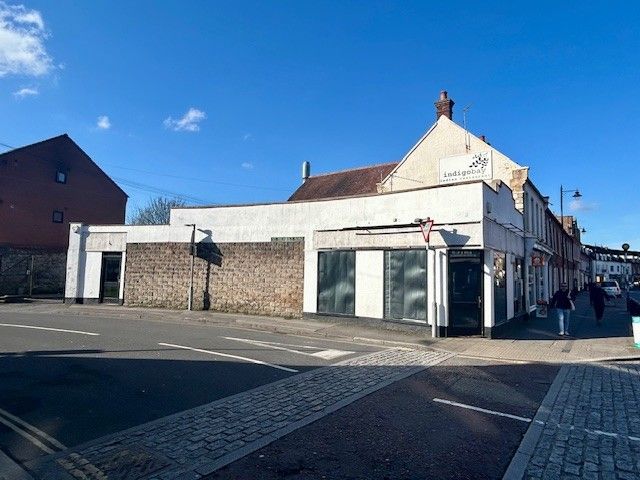 Property photo 3 of 10 Photo 7