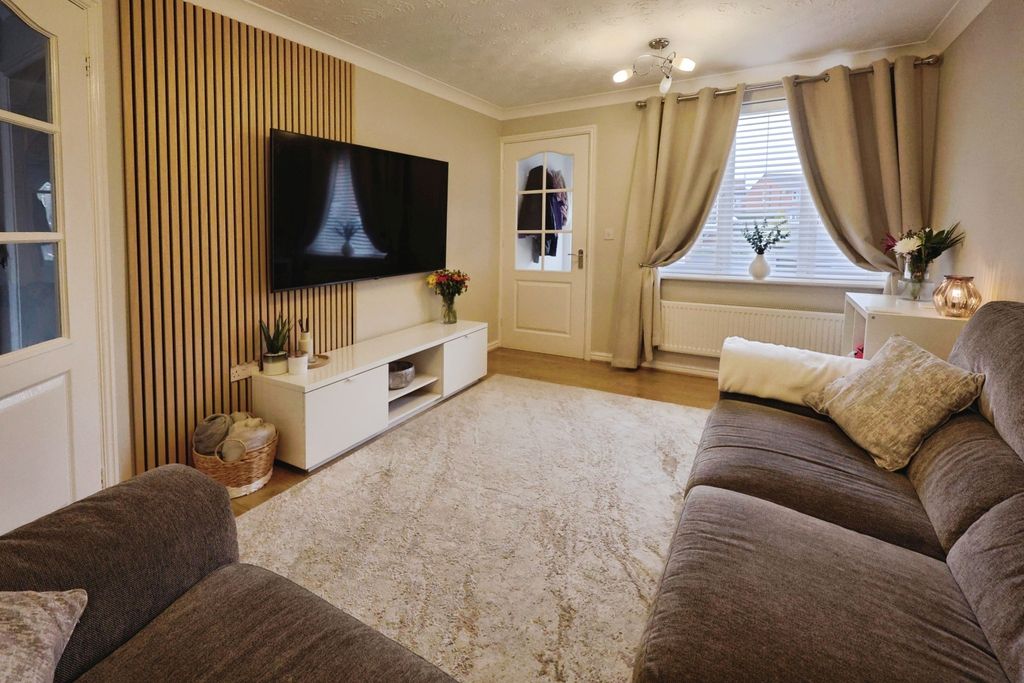 Property photo 2 of 14 Pbox-Img.Jpg