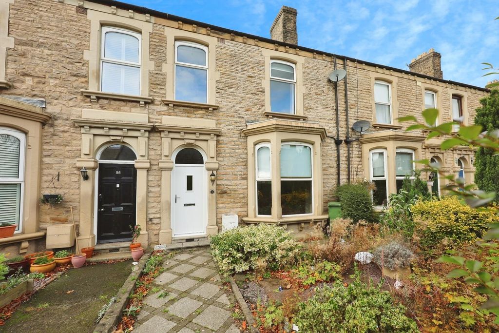 Property photo 1 of 18 5d33B312-Pk7A9362.Jpg