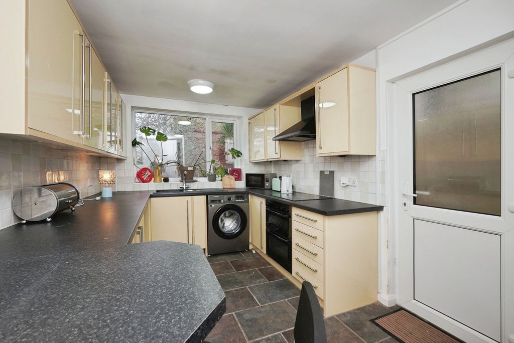 Property photo 3 of 16 Pbox-Img.Jpg
