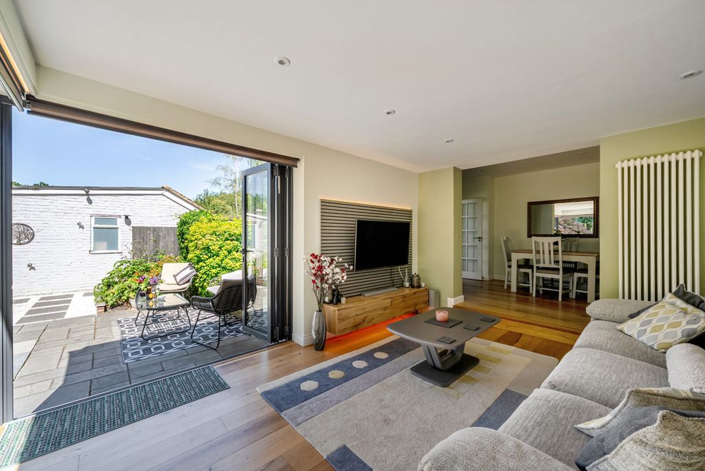 Property photo 3 of 22 3-6A75d3348A029-1...