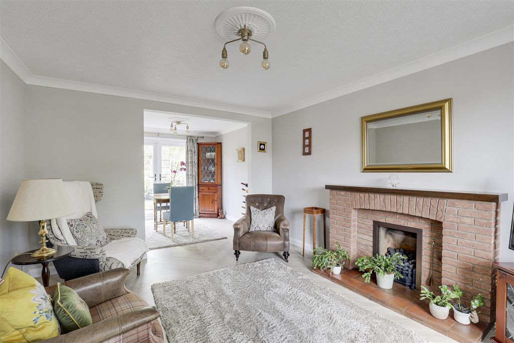 Property photo 3 of 22 4424.Jpg