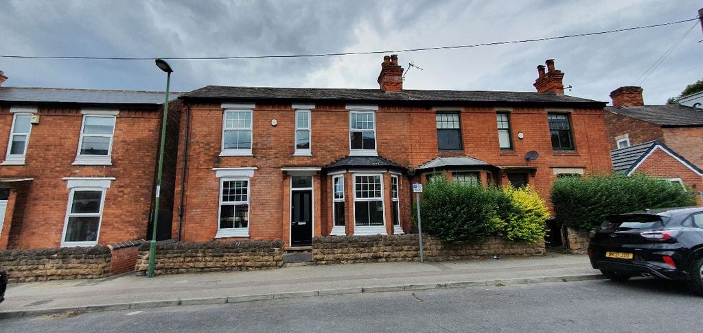 Property photo 1 of 40