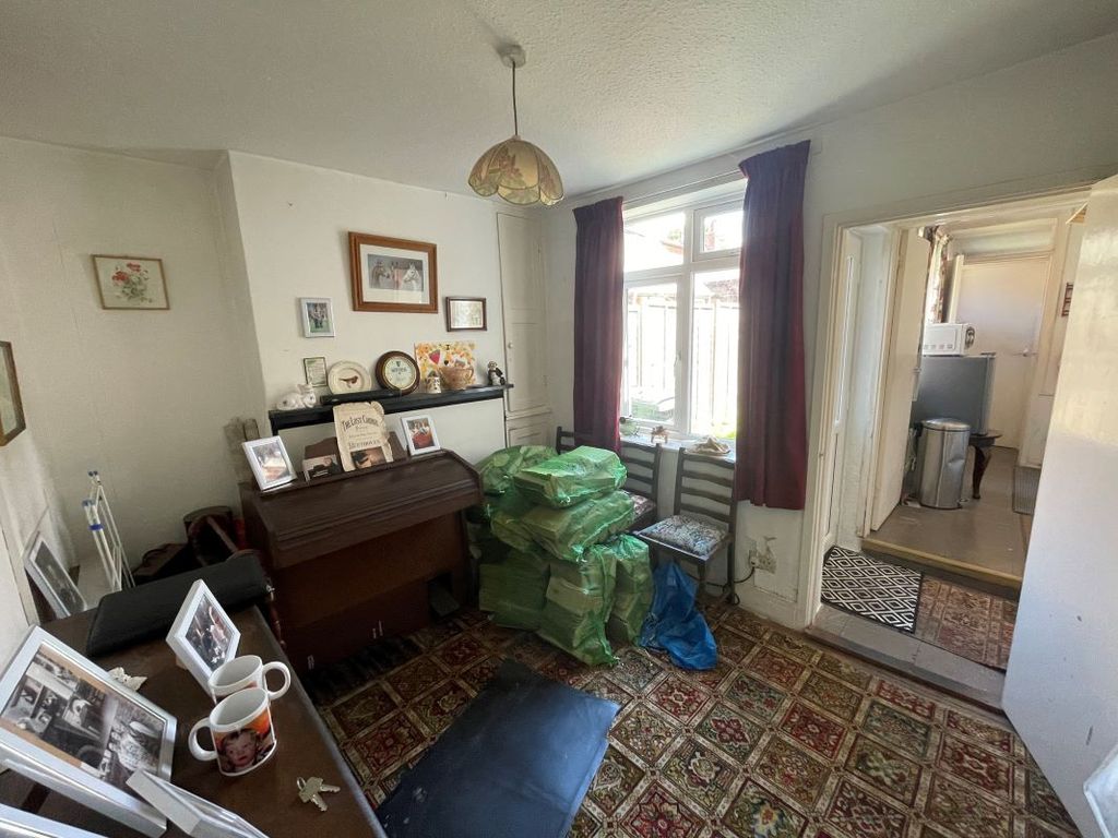 Property photo 3 of 16