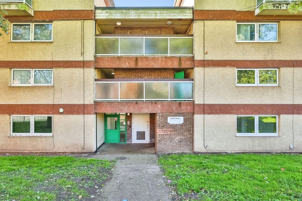 Property photo 3 of 23