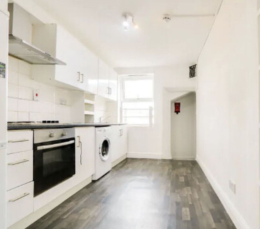 Property photo 1 of 6 Img-6130.Jpg