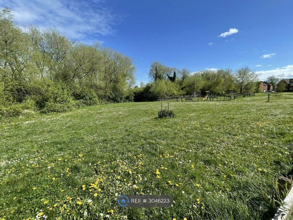 Property photo 2 of 8