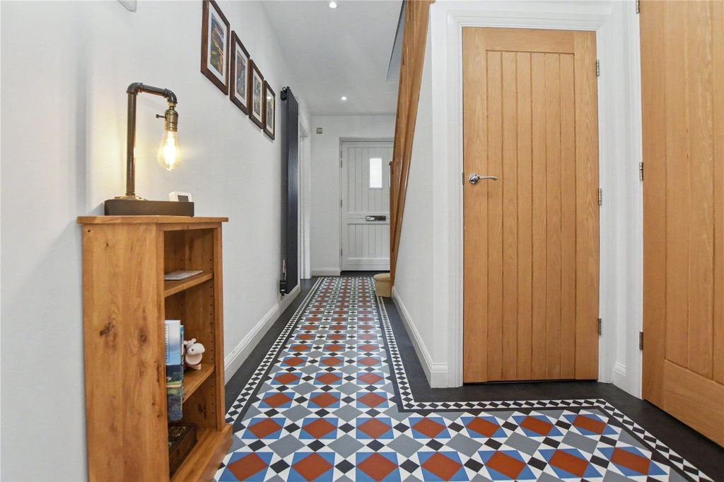 Property photo 3 of 27 Picture No. 34