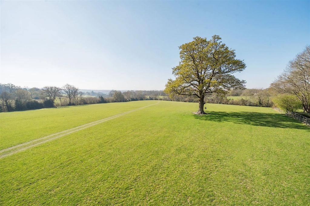 Property photo 2 of 43 30Acres Of Land *Tbv