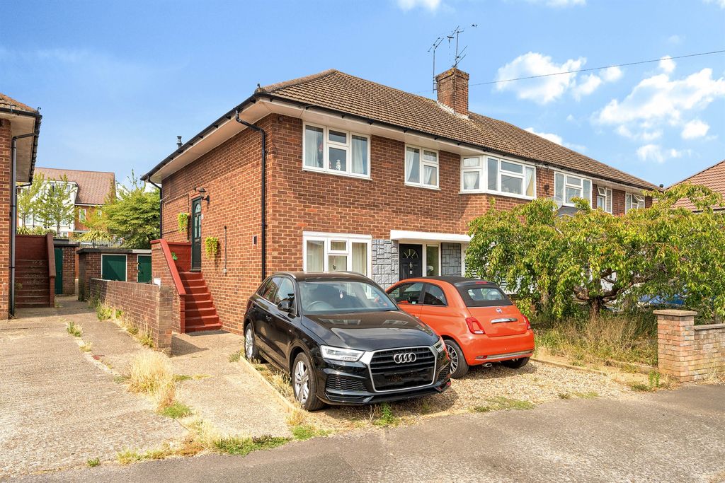 Property photo 1 of 13