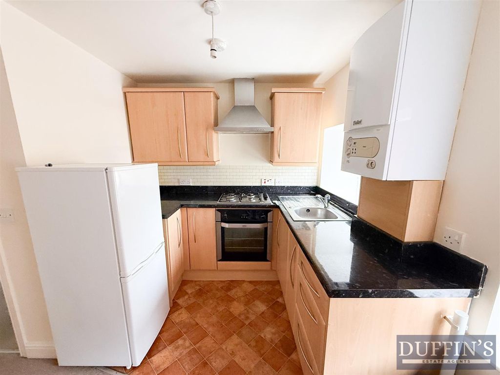 Property photo 2 of 6 Kitchen.Jpg