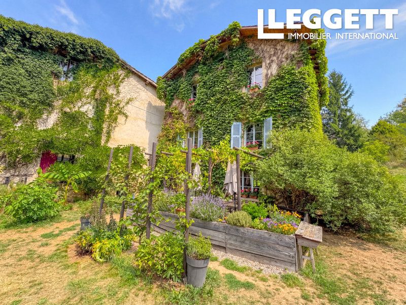 Property photo 2 of 10