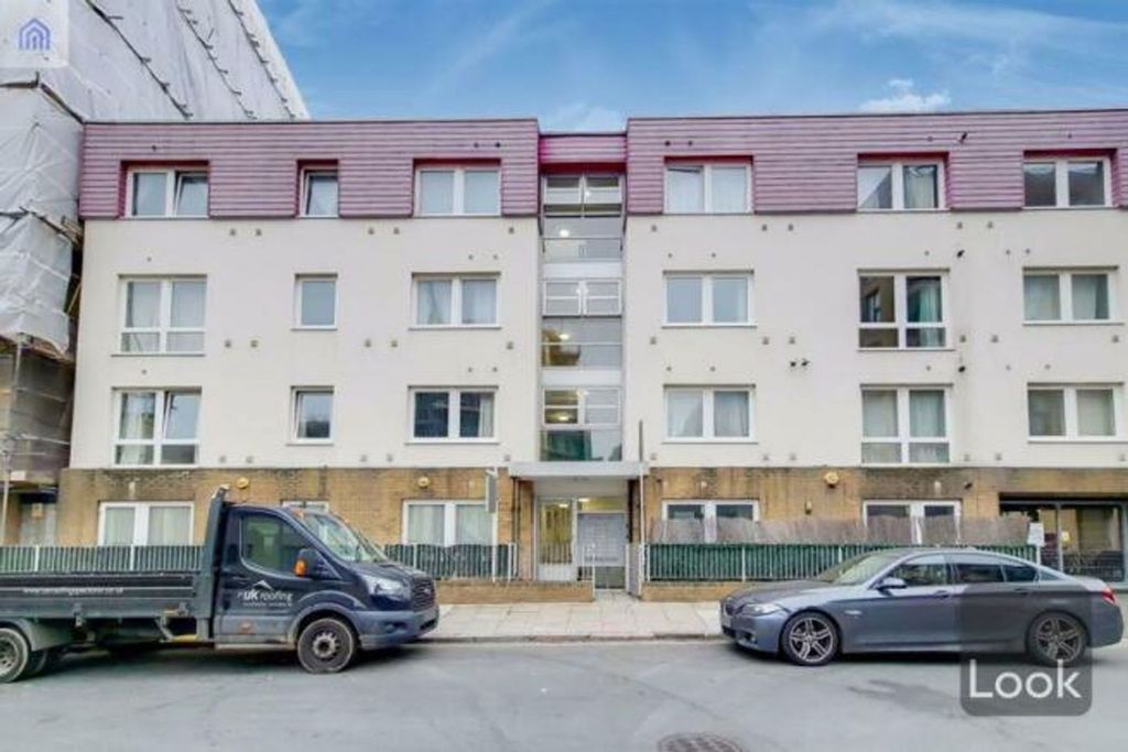 Property photo 1 of 6