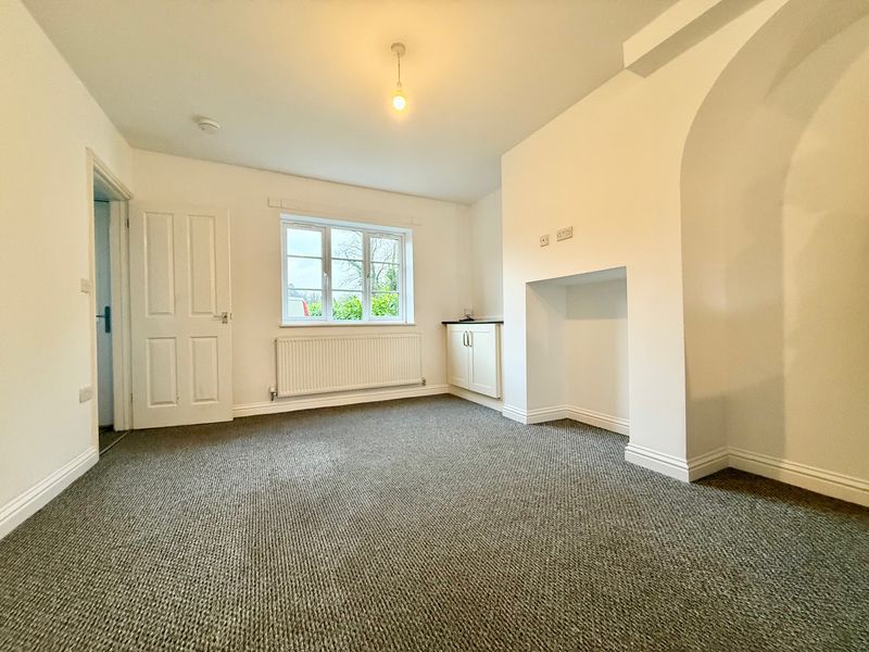 Property photo 2 of 14 Photo 11