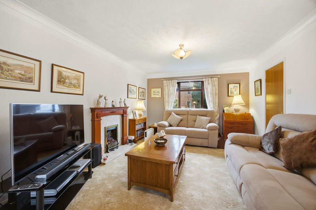 Property photo 3 of 26