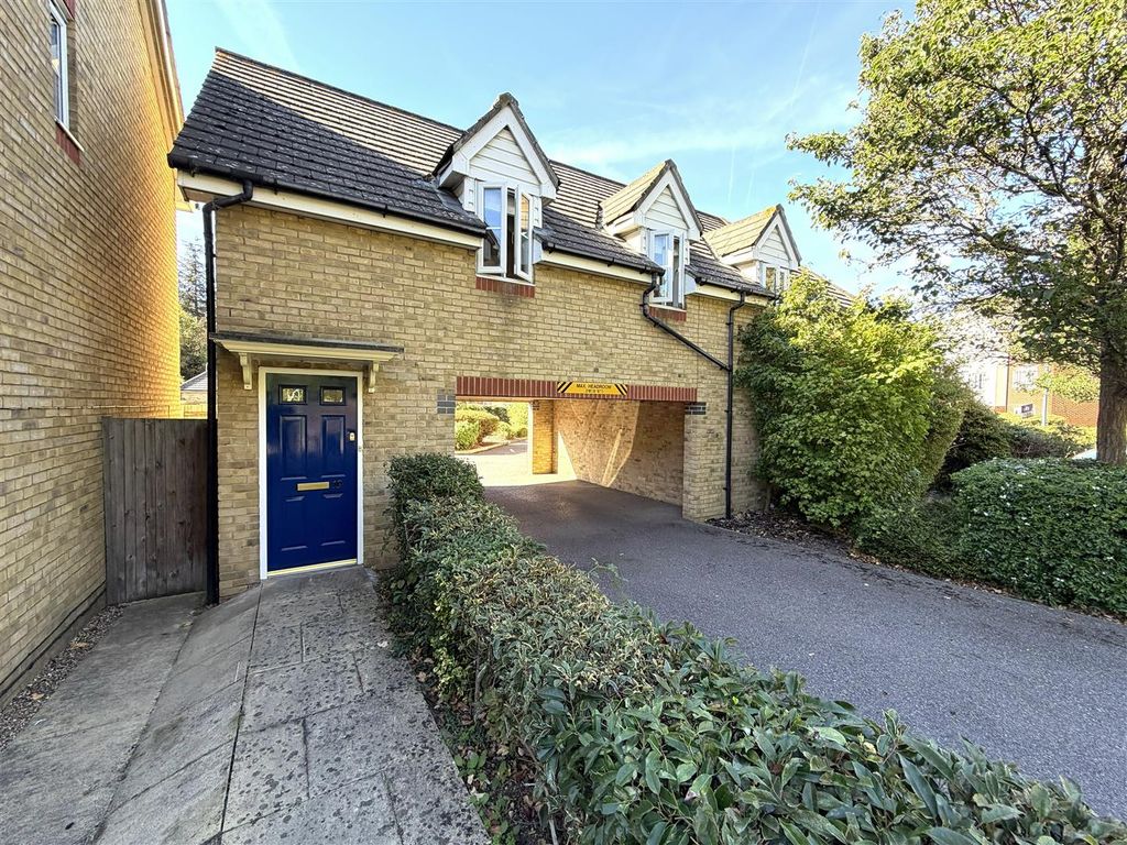 Property photo 1 of 10 Front