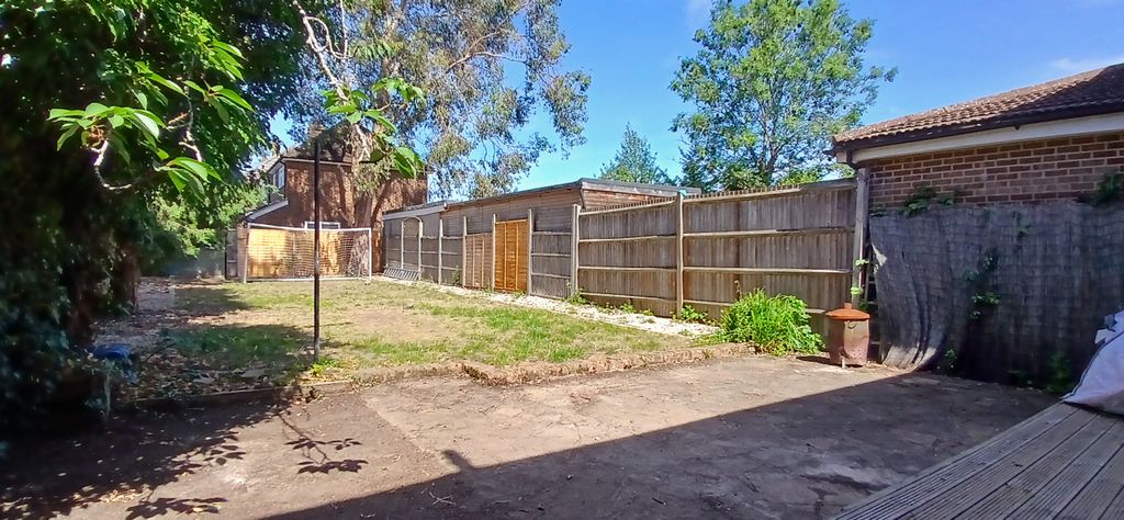 Property photo 2 of 13