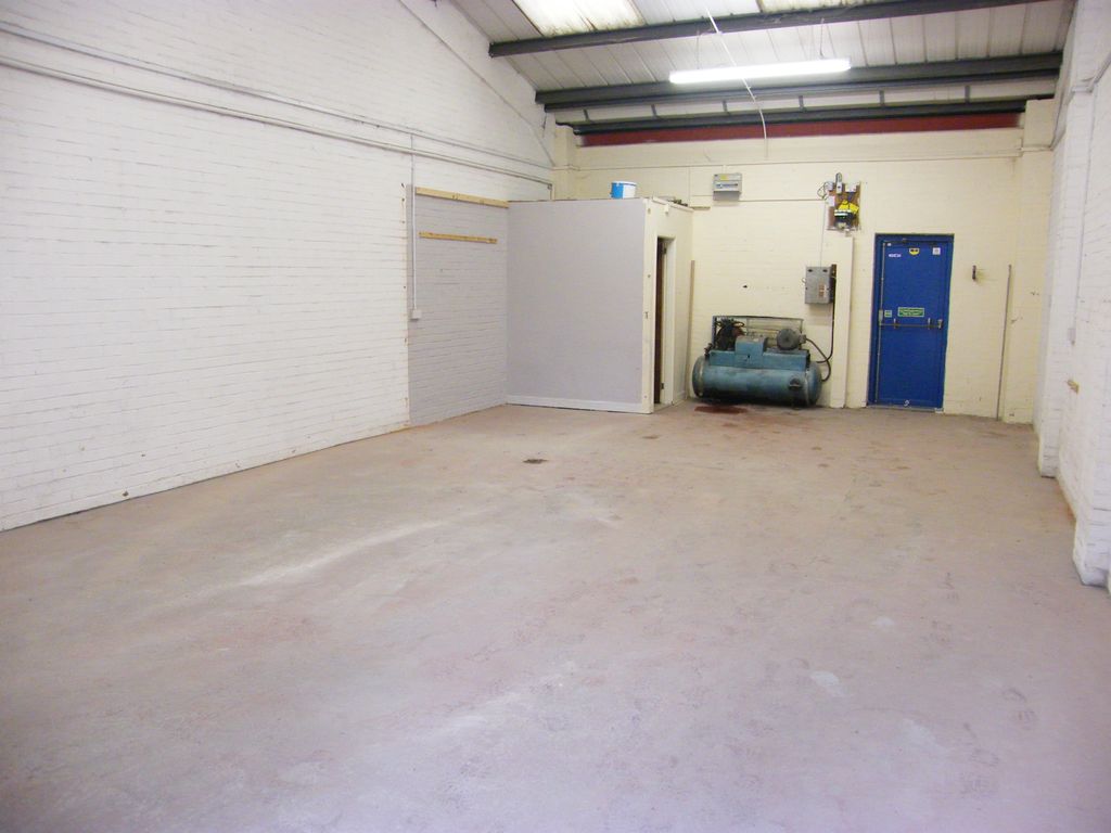 Property photo 1 of 5