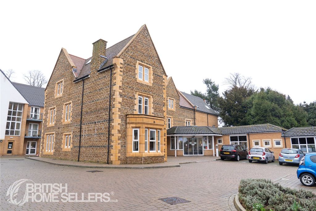 Property photo 1 of 14 Picture No. 11