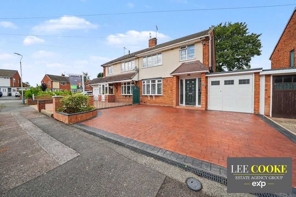 Property photo 1 of 36