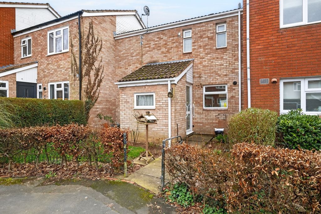 Property photo 1 of 14 Front (2)