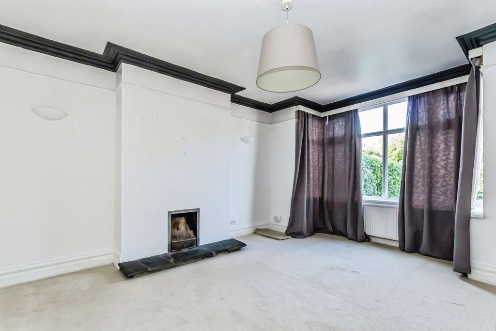 Property photo 2 of 26 Pbox-Img.Jpg