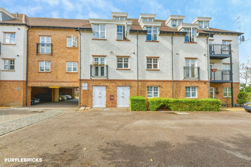 Property photo 1 of 22