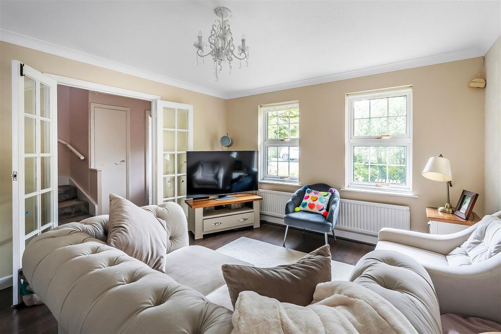 Property photo 3 of 20 14-Wishford-Court-10.Jpg