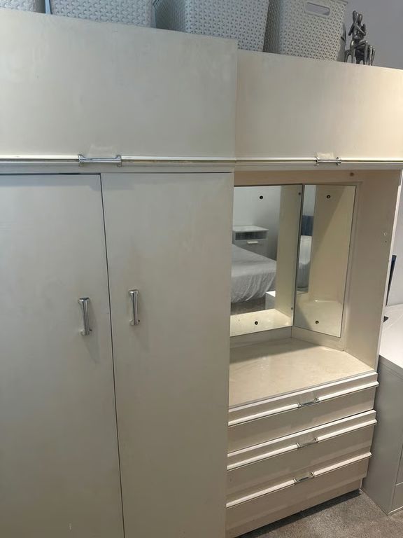 Property photo 3 of 4