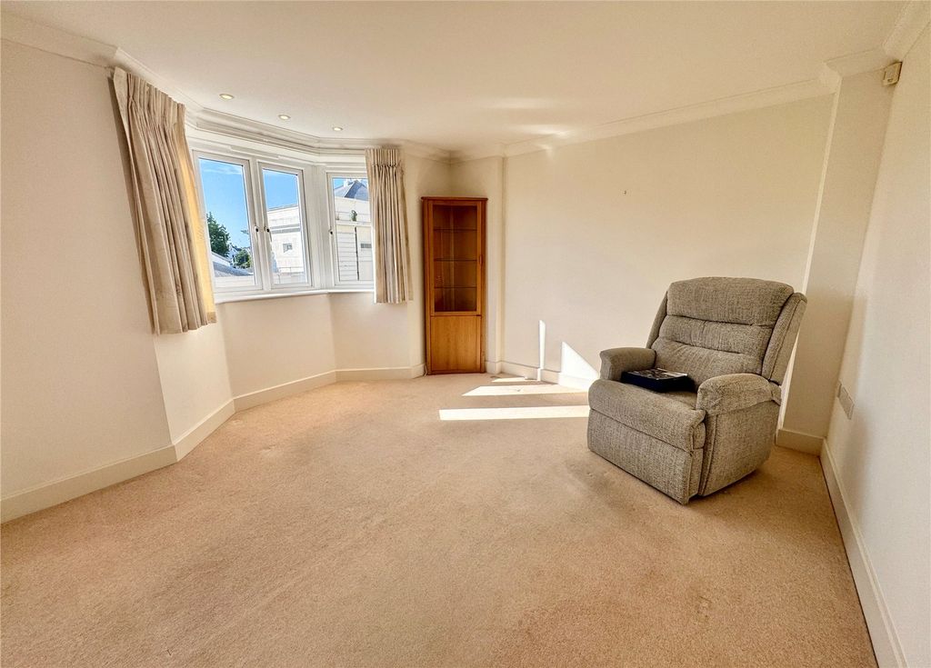 Property photo 2 of 11 Picture No. 25