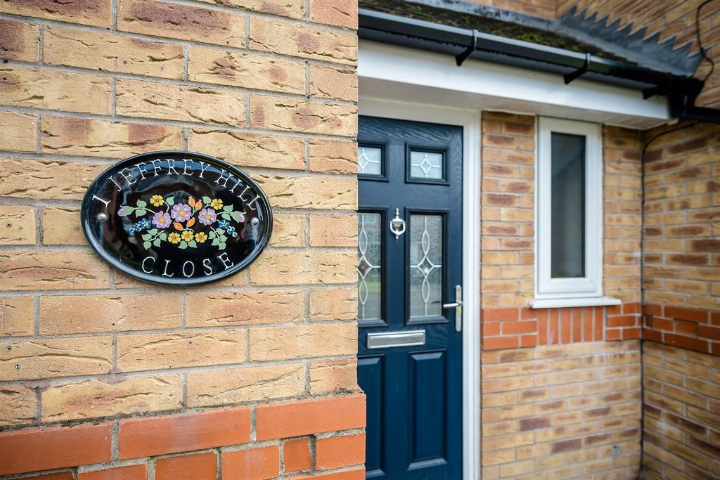 Property photo 2 of 26 1