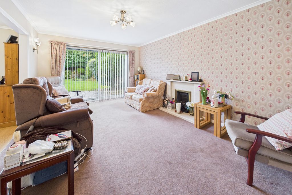 Property photo 2 of 17