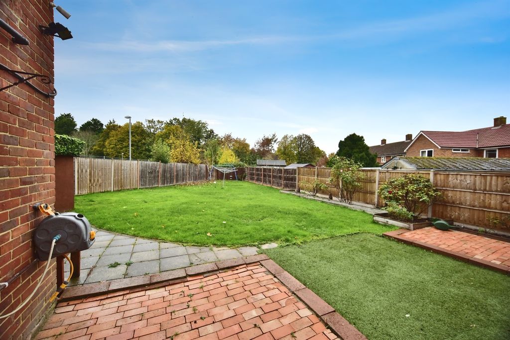 Property photo 2 of 16