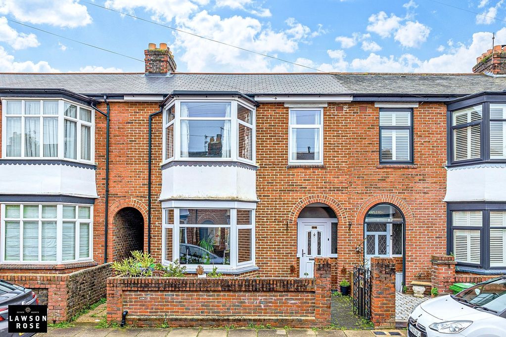 Property photo 1 of 24 .