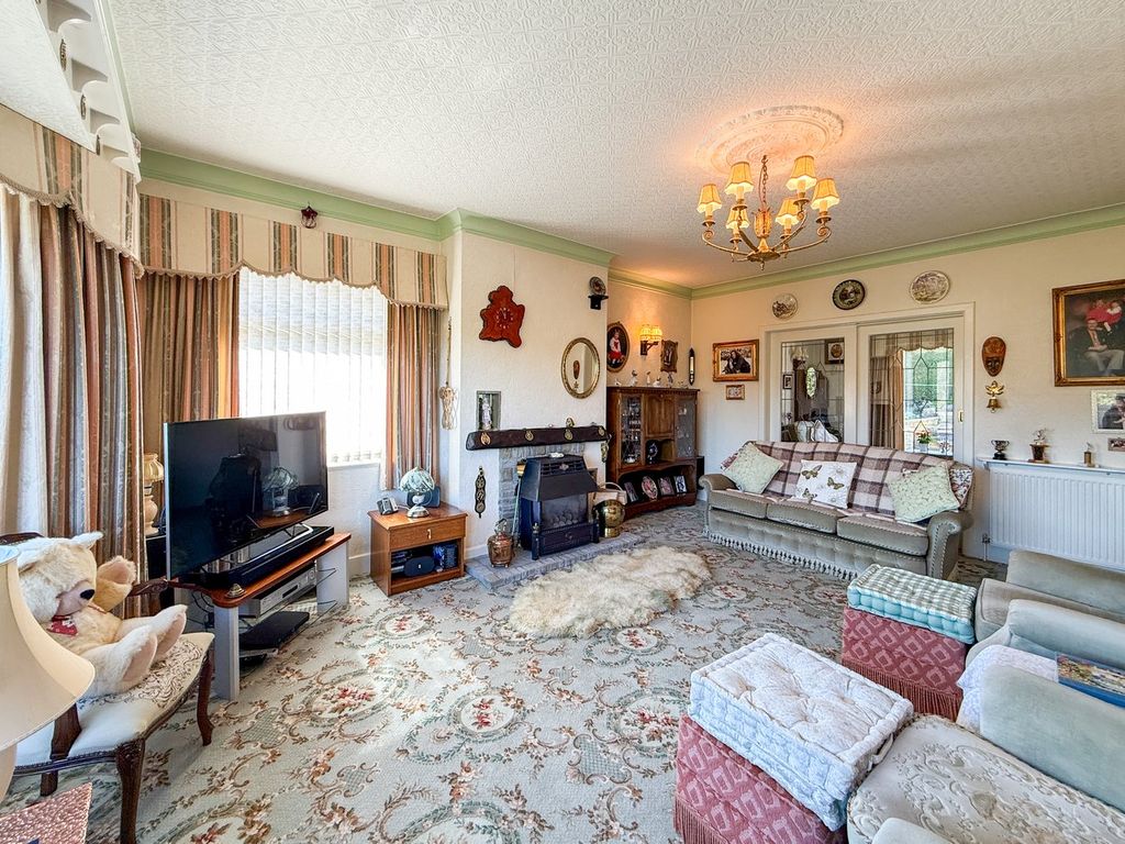 Property photo 3 of 24