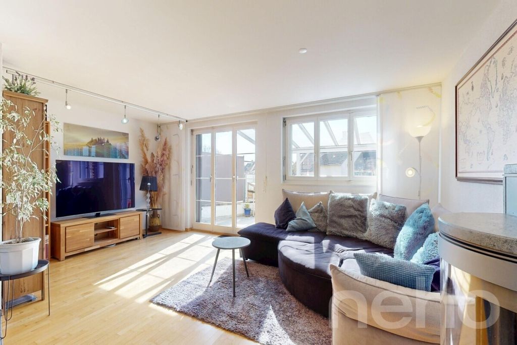 Property photo 2 of 12