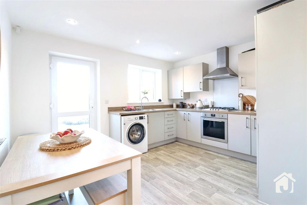 Property photo 3 of 17 Img_8464.Jpg