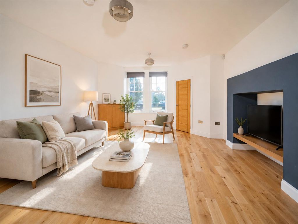 Property photo 3 of 14 49 Tay Street Monifieth Vs-1.Jpg