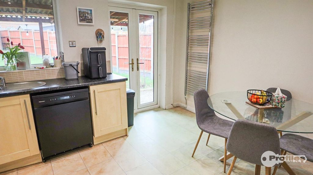 Property photo 3 of 11 Img_9447.Jpg