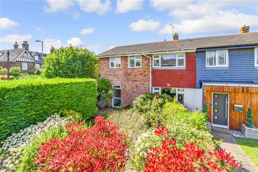 Property photo 1 of 19 External (Brochure)