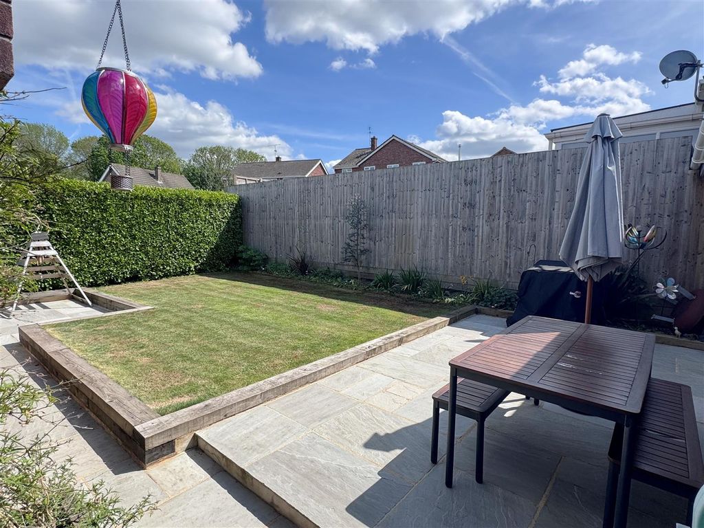 Property photo 2 of 17 Garden 1.Jpg