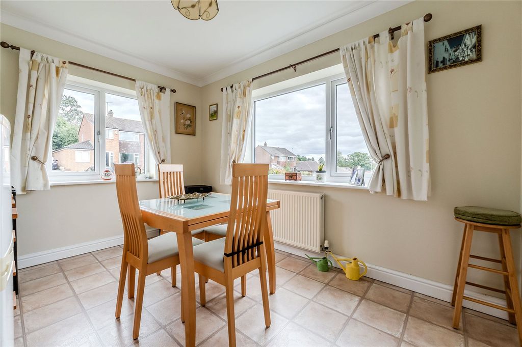 Property photo 3 of 15 Dining Room