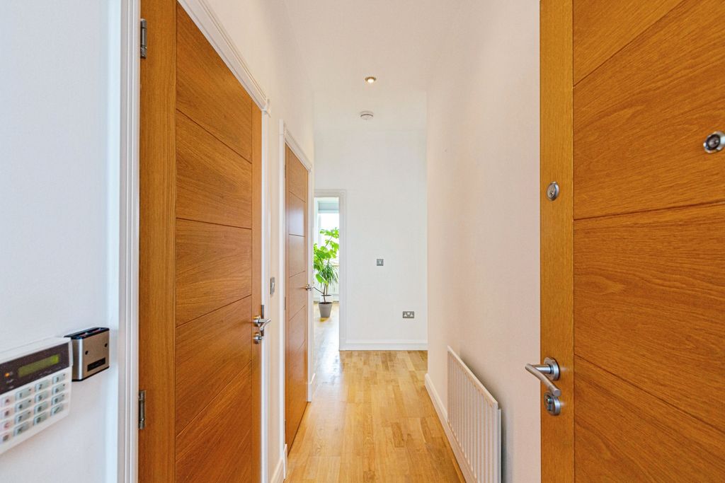 Property photo 3 of 20 Hallway