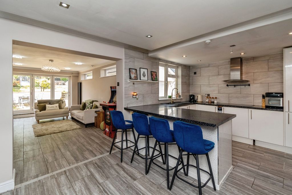 Property photo 3 of 24 Kitchen/Family Room