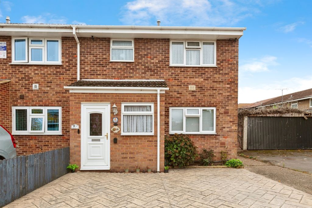 Property photo 1 of 17