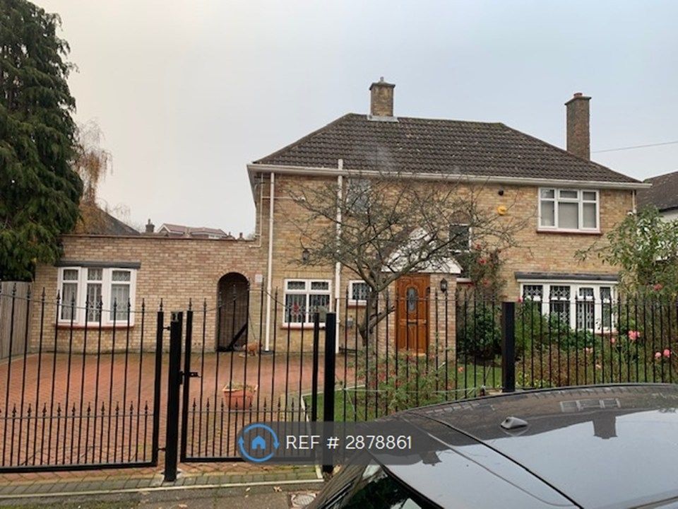 Property photo 3 of 16 Front View 2