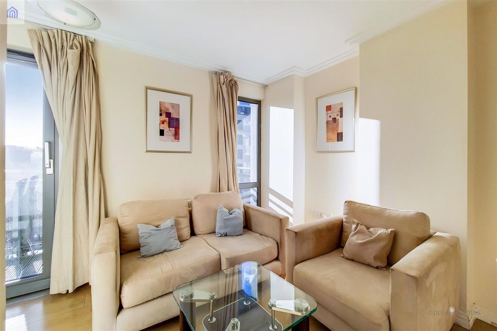 Property photo 3 of 9